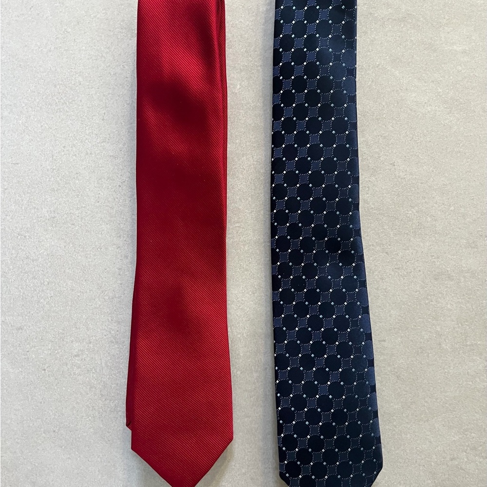 Van Heusen Classic Red and Patterned Navy Ties